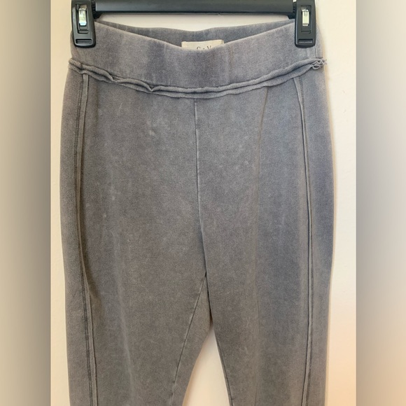 Chelsea & Violet New leggings, pants, jogger’s - size Small - Picture 2 of 8